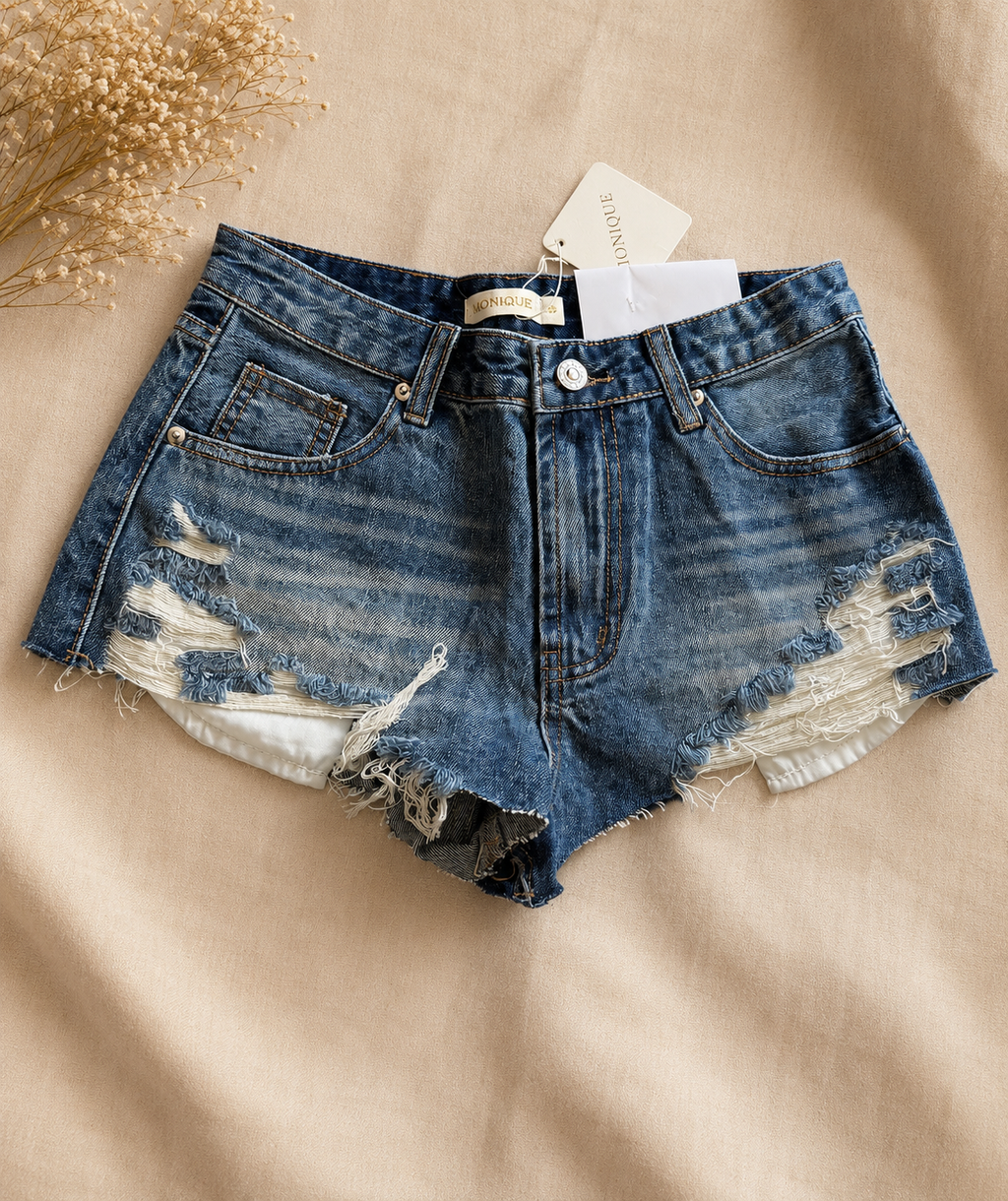 SHORTS DON’T TOUCH